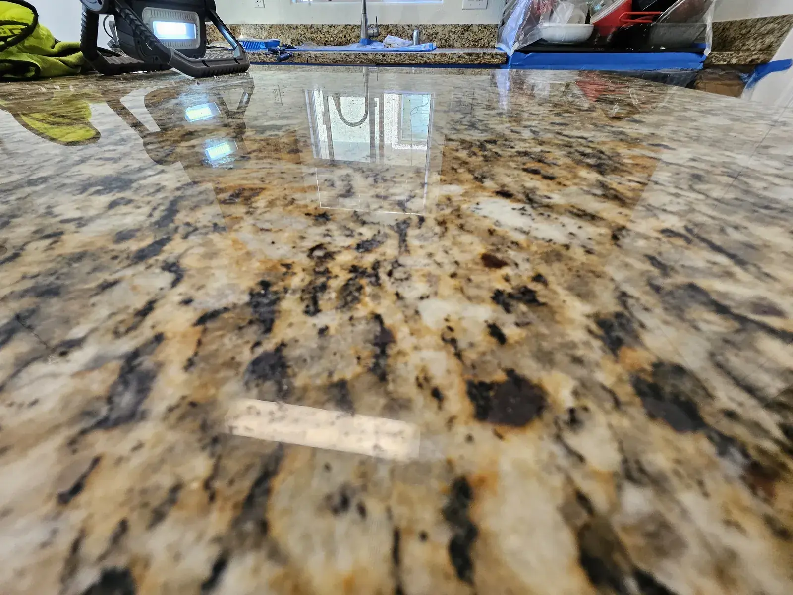 Natural-stone countertop with a renewed reflection